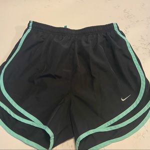 Nike Tempo Shorts Size Small